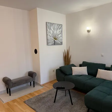 Urban Aria In Centar Апартаменти *